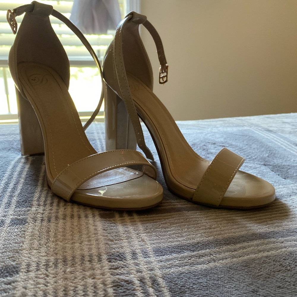tan heels